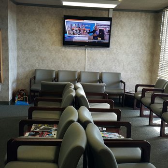 Hughes Dental Group - Nice waiting area - Periodontists Near Me - Campbell, California