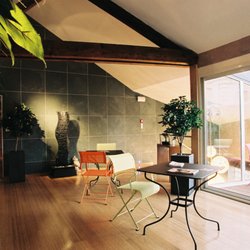Aqua Zen Spa - Un hall de "convivialité" pour discuter sans crainte de gêner les soins des autres et pour déjeuner entre Midi et Deux
