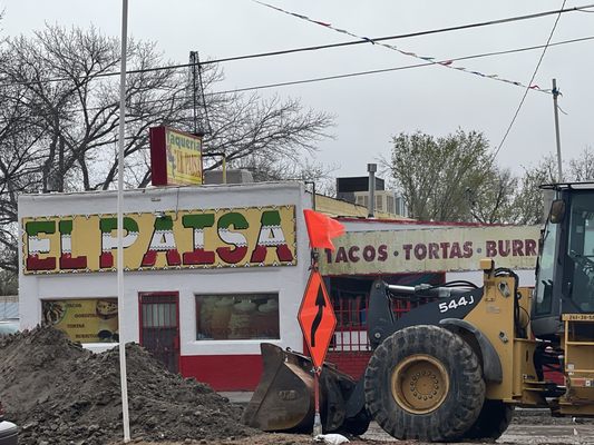 El Paisa Taqueria by null