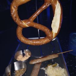 Space Bar - Knoxville - Giant pretzel