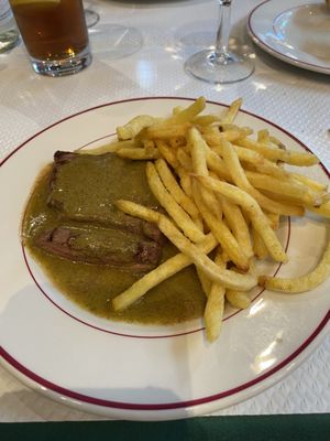 Le Relais de l'Entrecôte by null