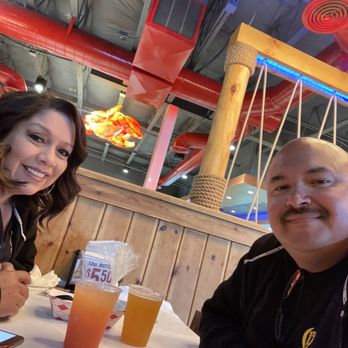 Bag O’ Crab - Interior & cold beer - Seafood Near Me - Salinas, California