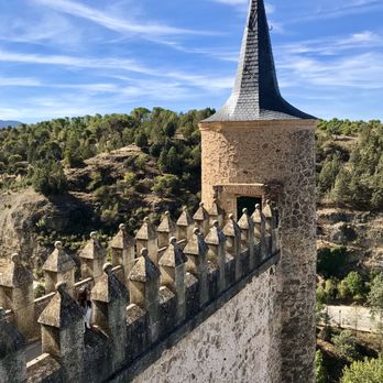 Alcázar De Segovia - Landmarks & Historical Buildings Near Me - Segovia, SG Alcázar De Segovia - Landmarks & Historical Buildings Near Me - Segovia, SG
