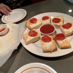 Melini Cuzina Italian - Pepperoni cheese bread and breadsticks