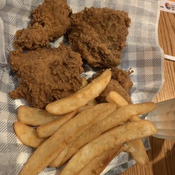 Cracker Barrel Old Country Store - Breakfast & Brunch Near Me - Dunn, North Carolina