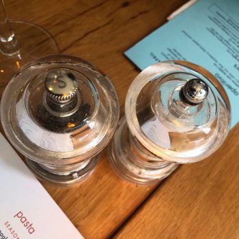 Carluccio's - Salt and pepper - Italian Near Me - London, XGL