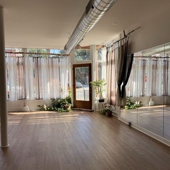 ALIGN Massage & Yoga Studio - Yoga studio - Massage Therapy Near Me - Saint Louis, Missouri ALIGN Massage & Yoga Studio - Yoga studio - Massage Therapy Near Me - Saint Louis, Missouri