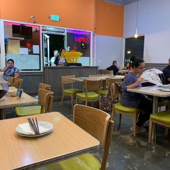 Mr.Dumpling - Inside looking at the entrance - Chinese Near Me - Rancho Cucamonga, California