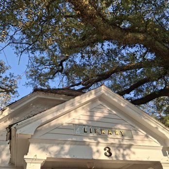 Walton-Defuniak Public Library - Libraries Near Me - Defuniak Springs, Florida Walton-Defuniak Public Library - Libraries Near Me - Defuniak Springs, Florida