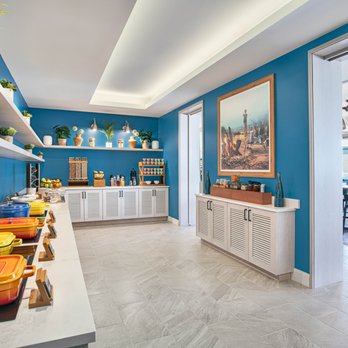 Compass by Margaritaville - Breakfast Available - Hotels Near Me - Medford, Oregon