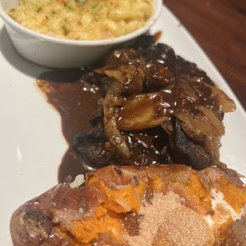 LongHorn Steakhouse - Steakhouses Near Me - Altamonte Springs, Florida