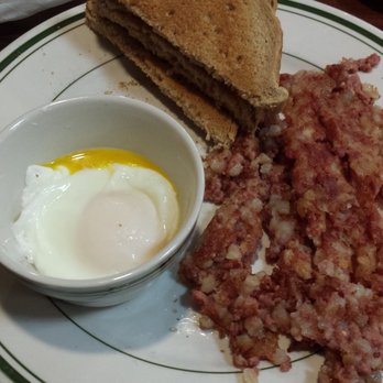 Red Olive Restaurant - Poached eggs and corned beef hash - Greek Near Me - Southfield, Michigan Red Olive Restaurant - Poached eggs and corned beef hash - Greek Near Me - Southfield, Michigan