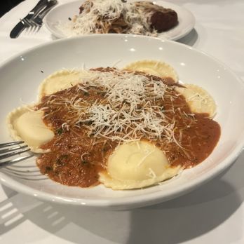 MA'S Italian Kitchen - RAVIOLI ROSA - Italian Near Me - Burbank, California