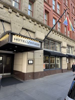 Kimpton Hotel Vintage Portland by null