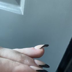 Uneven acrylic application