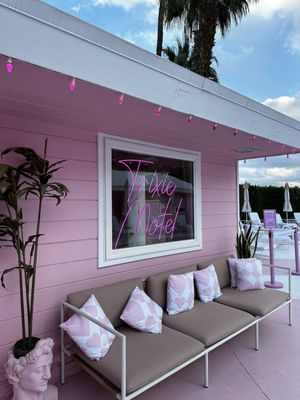 Trixie Motel by null