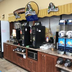 Esso - Drink station