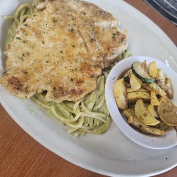 Bailey's Cafe - Poblano spaghetti with chicken - Cafes Near Me - Ennis, Texas Bailey's Cafe - Poblano spaghetti with chicken - Cafes Near Me - Ennis, Texas