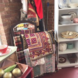 Uptown Shoppers Market - Throws