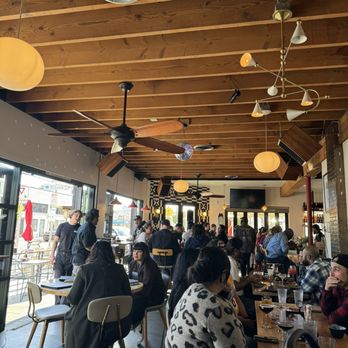 Dolores  - Interior - Cocktail Bars Near Me - Long Beach, California