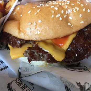 St. Burgs - Cheese burger - Burgers Near Me - Maribyrnong, VIC