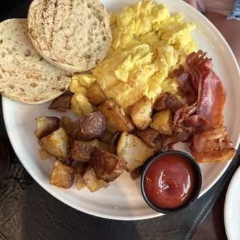 75 Chestnut - Weekend Breakfast* - New American Near Me - Boston, Massachusetts