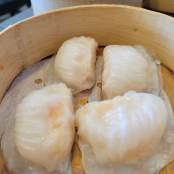 Young Dim Sum - Shrimp Dumplings - Dim Sum Near Me - Victorville, California Young Dim Sum - Shrimp Dumplings - Dim Sum Near Me - Victorville, California