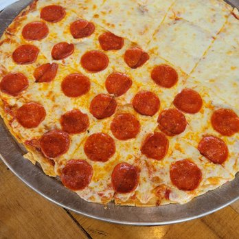 Parkview Inn - Cheese and pepperoni pizza - American Near Me - Bloomington, Illinois