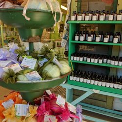 Green Daffodil - Bath bombs and lotions
