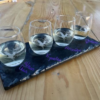 Sandhill Crane Vineyards - Dry white wine flight - Wineries Near Me - Jackson, Michigan