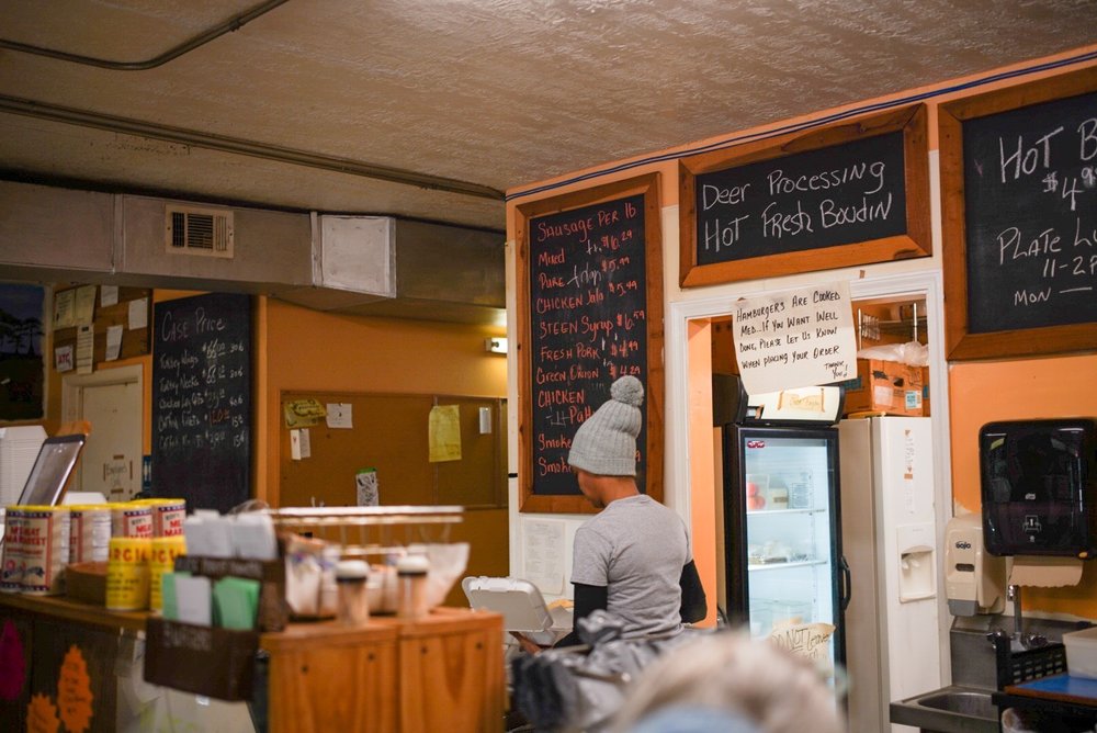 Roy's Meat Market Logo