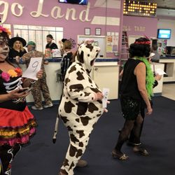 Bingo Land - Parade of costumes