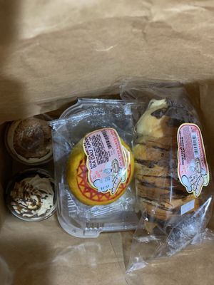 An Xuyên Bakery by null