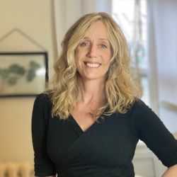 Level 10 Salon - Korin Arvidson - Message Therapist