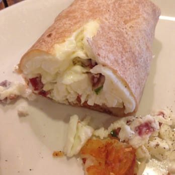 Nate'n Al's - Breakfast burrito. Pretty good! - Delis Near Me - Beverly Hills, California