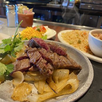 Pappasitos Cantina - Beef Fajita lunch - Tex-Mex Near Me - Richardson, Texas