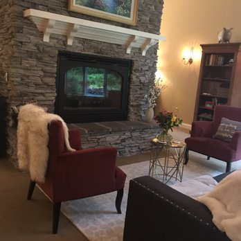 Stone Hill Inn - Hotels Near Me - Stowe, Vermont Stone Hill Inn - Hotels Near Me - Stowe, Vermont