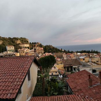 NH Collection Taormina - Aussicht 2. Stock - Hotels Near Me - Taormina, Maine NH Collection Taormina - Aussicht 2. Stock - Hotels Near Me - Taormina, Maine