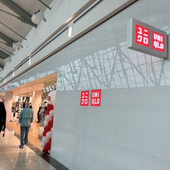 Uniqlo Stonebriar Centre - Women's Clothing Near Me - Frisco, Texas Uniqlo Stonebriar Centre - Women's Clothing Near Me - Frisco, Texas