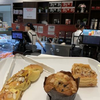 85°C Bakery Cafe-Irvine - Coffee & Tea Near Me - Irvine, California