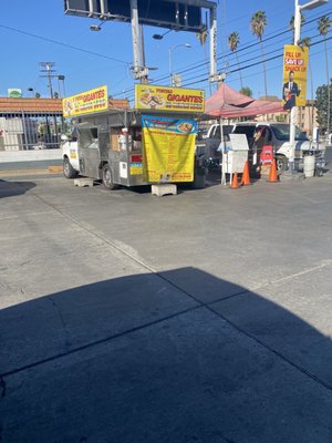 Tortas Gigantes El Monje Loco by null