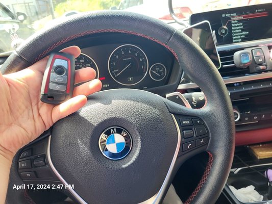 Add a key for BMW 328 in Menlo Park - A new BMW 328 keyless entry key was made for the customer. To do this, the FEM module (security and access module) is removed from the car, programmed, and a dealer key is made, which is then linked to the car.
After this, the FEM module is installed back into the car. Without any damage or signs of interference with the car.

This work requires a stable Internet connection, reliable power supply, and skills in working with electronic boards, so as not to turn the FEM module into a brick.

Beaver Auto Locksmith. Car keys, car lockout in Burlingame, Cupertino, Daly City, Foster City, Fremont, Gilroy, Los Altos, Menlo Park, Millbrae, Milpitas, Mountain View, San Jose, Los Gatos, Saratoga
, Alameda, San Mateo, Santa Clara