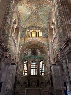 Basilica of San Vitale by null