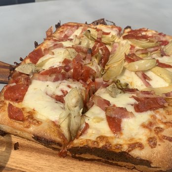 Magic Mikes Pizza - Pepperoni, bacon, garlic and artichoke - Pizza Near Me - Westminster, California Magic Mikes Pizza - Pepperoni, bacon, garlic and artichoke - Pizza Near Me - Westminster, California