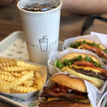 Shake Shack Henderson - Burgers Near Me - Henderson, Nevada
