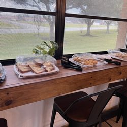 Live Oak Cafe - They happen to have free treats when I visited