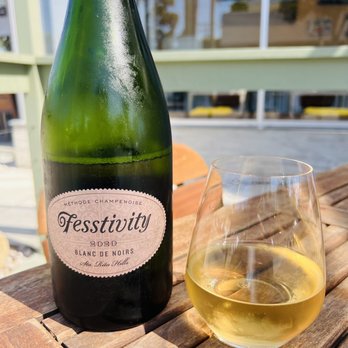 Fess Parker Funk Zone - Bubbles. - Wine Tasting Room Near Me - Santa Barbara, California Fess Parker Funk Zone - Bubbles. - Wine Tasting Room Near Me - Santa Barbara, California