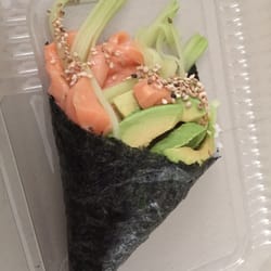 Sensei Sushi Bar - Temaki de salmón!
