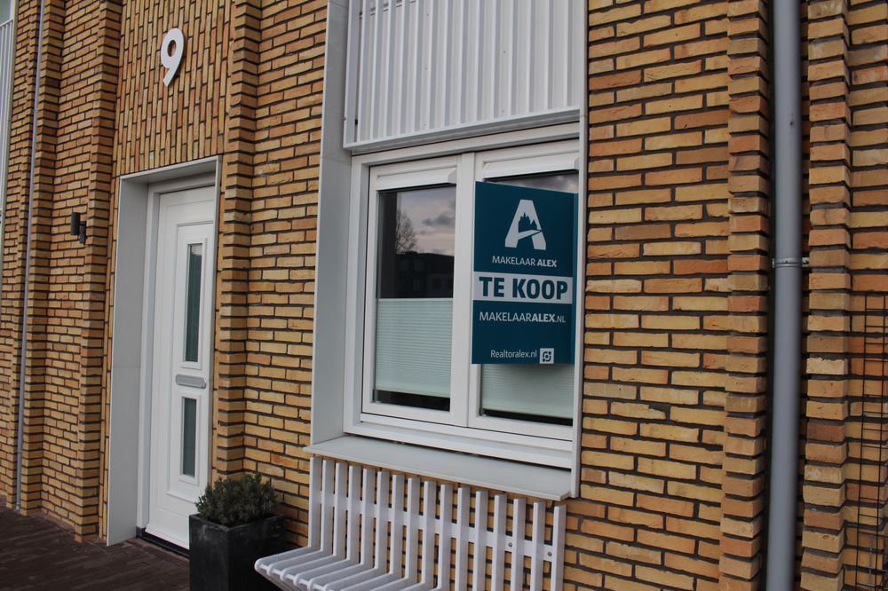 MAKELAAR ALEX Updated April 2024 Amsterdam, NoordHolland, The