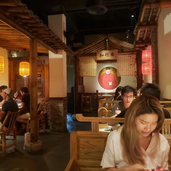 Cheli - Interior design aesthetic - Shanghainese Near Me - New York, New York Cheli - Interior design aesthetic - Shanghainese Near Me - New York, New York